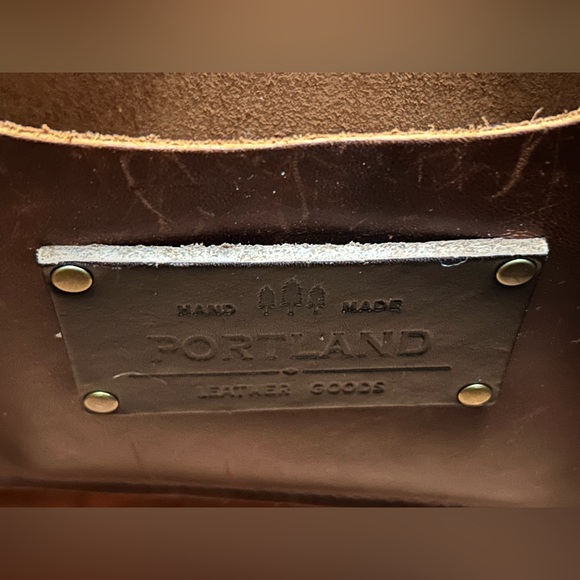 Portland Leather Goods Medium Classic Tote GUC - Picture 4 of 16